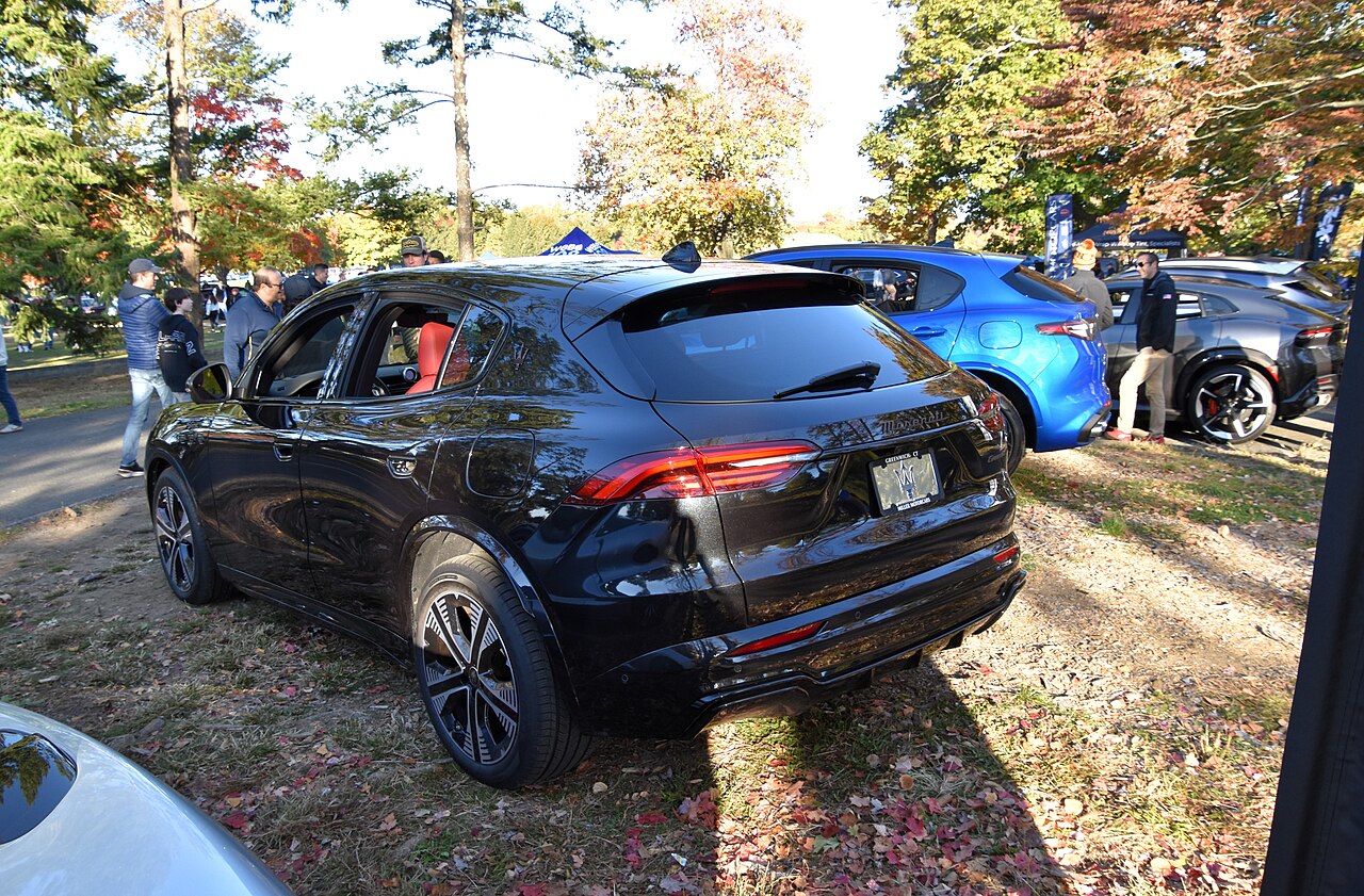 Panduan Beli Maserati 2026: Siapa Pesaing Terberatnya di 2026?